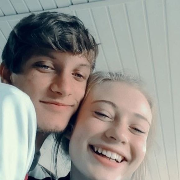 Meet your Posher, Zoe - Picture 1 of 1